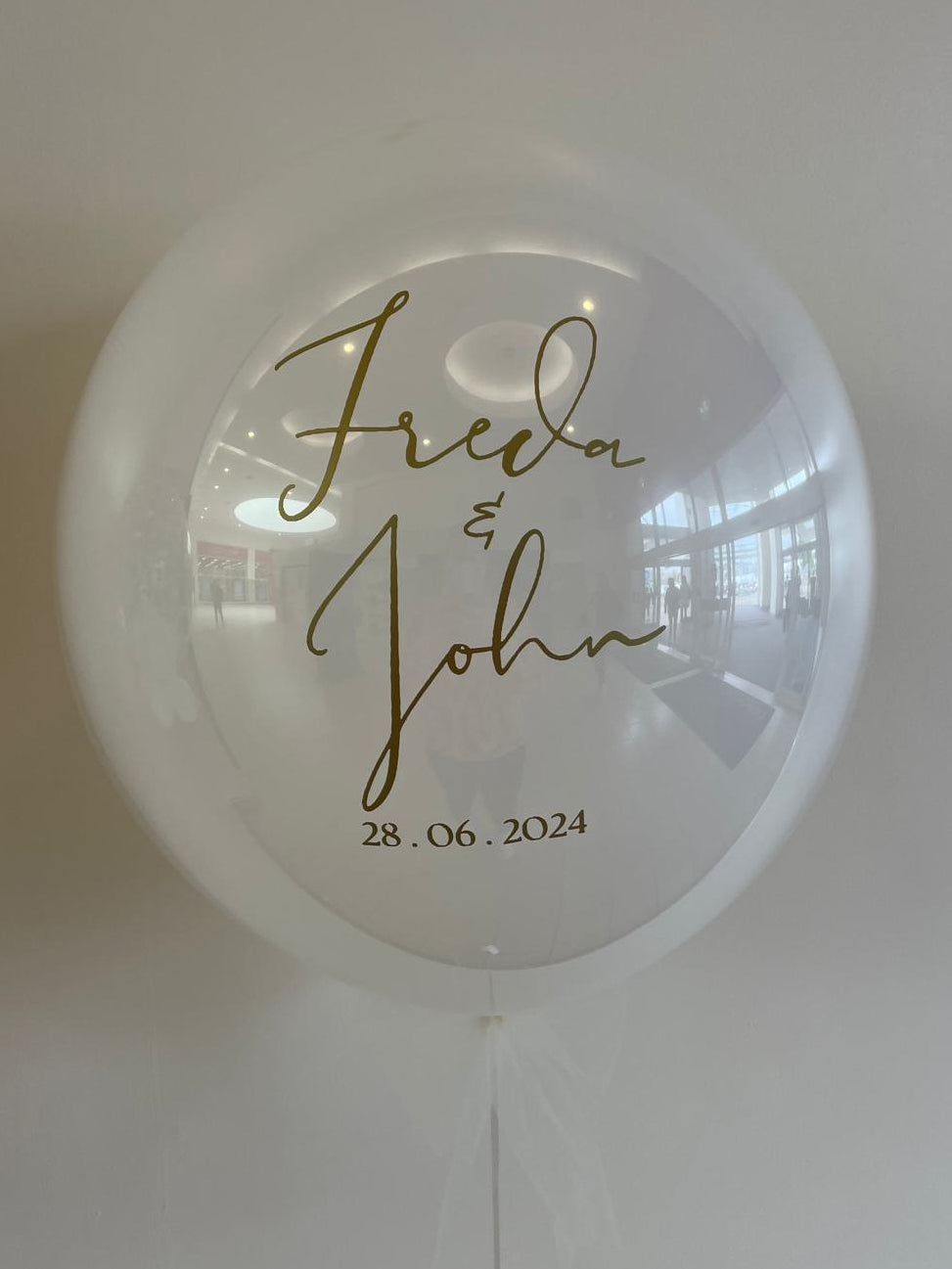 Personalised White Bubble, Gold Vinyl & White Tulle Bow