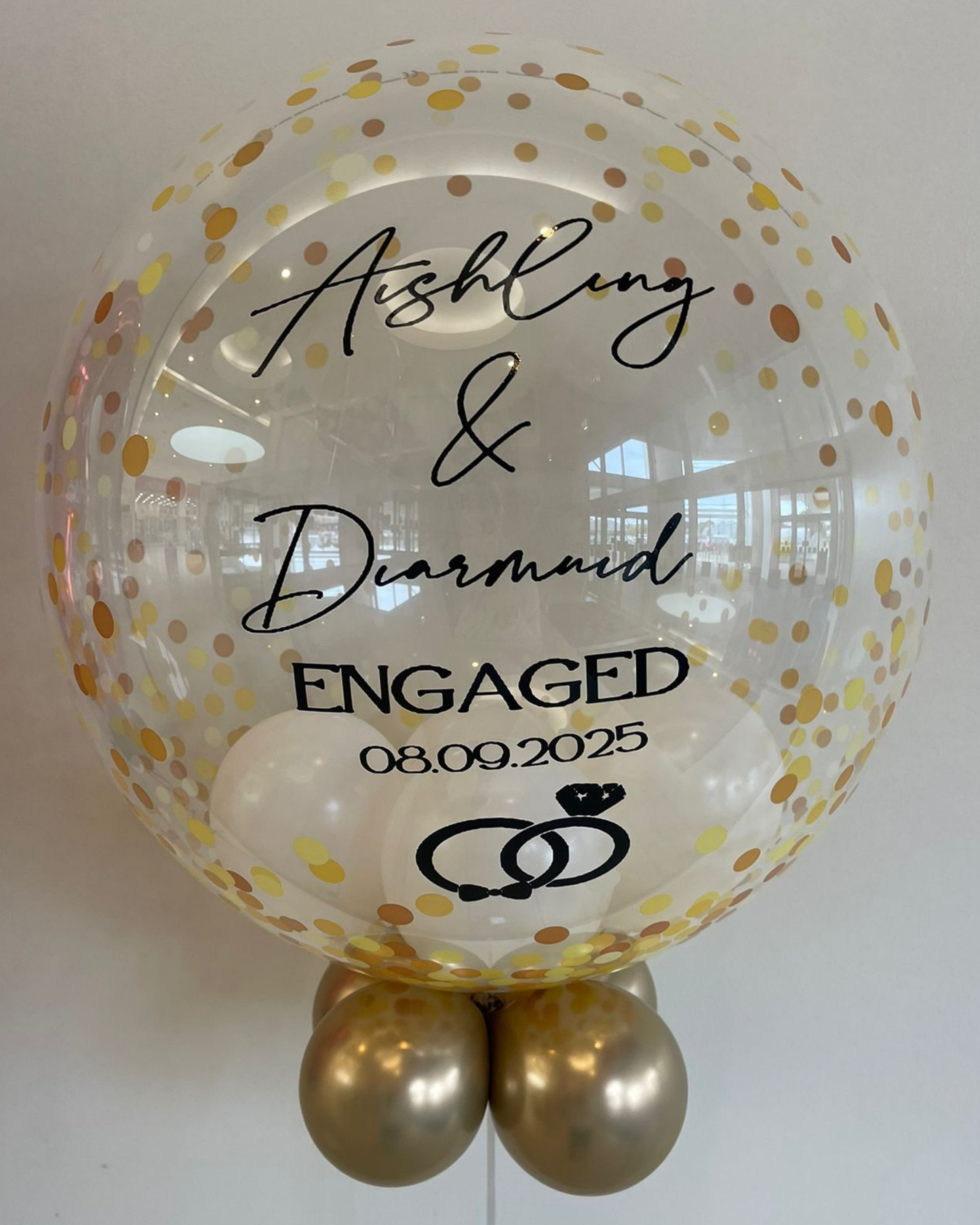 Personalised Gold Confetti Bubble – White Inside, Gold Outside, Black Vinyl